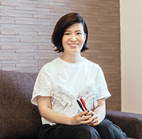 ニシイズミユカ	